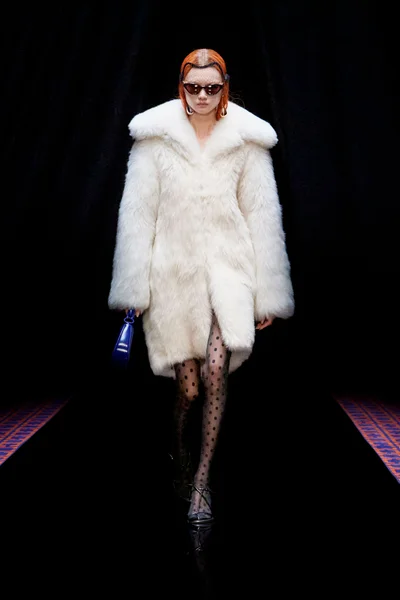 Look 4